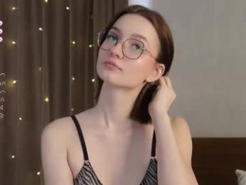 minnietammy — Chaturbate recorded stream screenshot (19 Apr 2025)