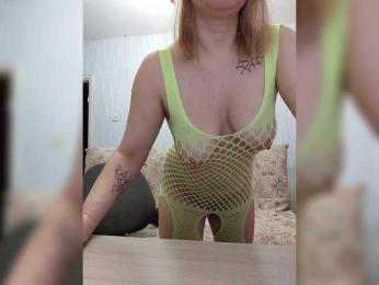 Alisa-33 — Bongacams recorded stream image, 19.04.2025 05:20