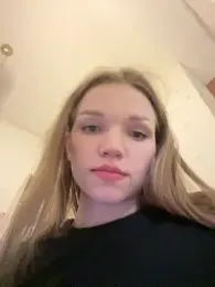 Porn_cornn — Stripchat recorded stream image, 19.04.2025 11:00