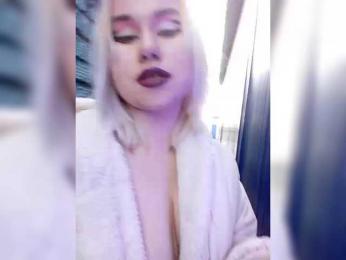 Tinablackkk — Bongacams recorded stream image, 19.04.2025 18:40
