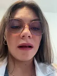alicee16 — Stripchat recorded stream image, 19.04.2025 21:30