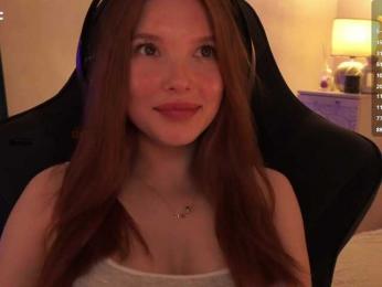 _Q_ — Bongacams recorded stream image, 19.04.2025 19:50