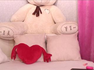 Naomi Bea — Flirt4free recorded stream screenshot (06 Feb 2025)