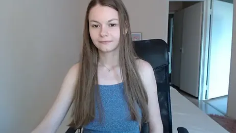 AnnaSweet18 — Stripchat recorded stream image, 20.04.2025 13:50