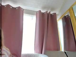 alexispixie — Camsoda recorded stream image, 21.04.2025 07:20