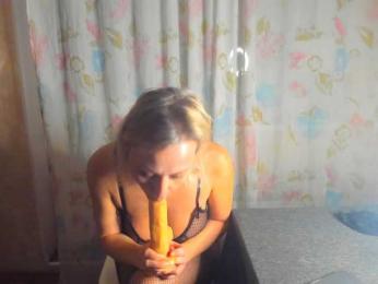 Milfa_hot — Bongacams recorded stream image, 21.04.2025 19:00