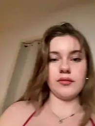 MaribelRiver — Stripchat recorded stream image, 21.04.2025 20:10
