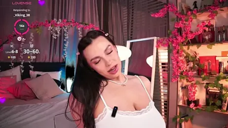 LunaNight — Stripchat recorded stream image, 21.04.2025 20:10