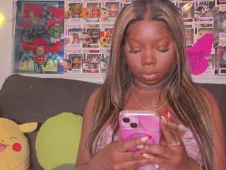 karliekayozz — Camsoda recorded stream image, 22.04.2025 02:40