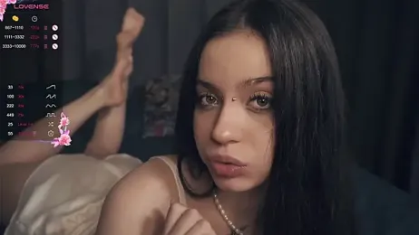 vivid_girls_vg — Stripchat recorded stream image, 22.04.2025 07:00