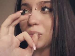 leilagladish — Camsoda recorded stream image, 22.04.2025 07:00