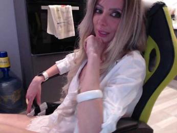 blondalina — Bongacams recorded stream image, 22.04.2025 20:50