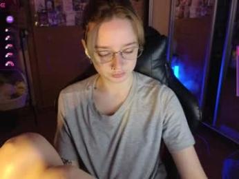 queen_kitty1818 — Chaturbate recorded stream screenshot (23 Apr 2025)