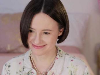 MissEssie — Bongacams recorded stream screenshot (23 Apr 2025)