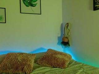 deviildoll — Camsoda recorded stream screenshot (23 Apr 2025)