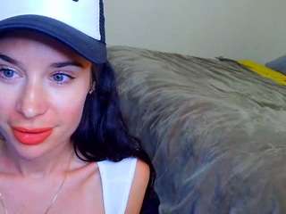 tighttinymilf — Camsoda recorded stream screenshot (24 Apr 2025)