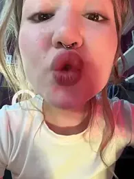 Rimmahottes — Stripchat recorded stream image, 24.04.2025 00:30