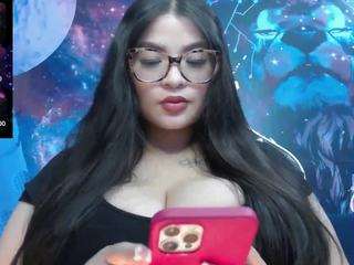 lunahunt — Camsoda recorded stream screenshot (06 Feb 2025)