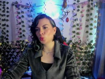 Cocochanell — Bongacams recorded stream screenshot (24 Apr 2025)