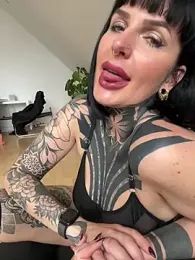 InkedBiitch — Stripchat recorded stream image, 24.04.2025 11:20