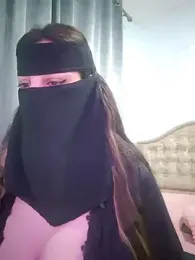 _arabica_ — Stripchat recorded stream image, 24.04.2025 16:40