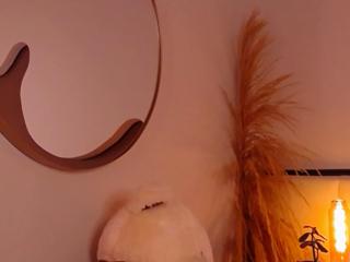 Mia Brooklyn — Flirt4free recorded stream screenshot (24 Apr 2025)