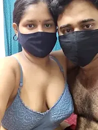 IND_COUPLE1 — Stripchat recorded stream image, 25.04.2025 13:20