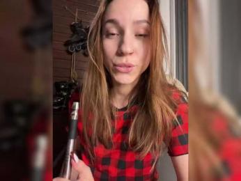 avolood — Bongacams recorded stream screenshot (25 Apr 2025)