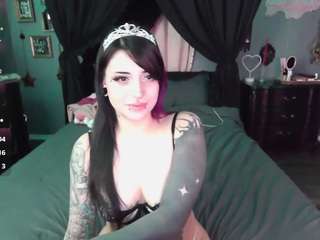 sallylynn — Camsoda recorded stream screenshot (26 Apr 2025)