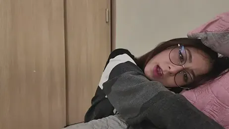 juanasnz99 — Stripchat recorded stream image, 26.04.2025 05:20