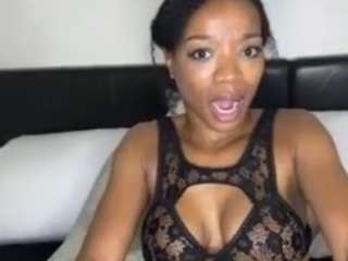 tastethepeach — Camsoda recorded stream screenshot (26 Apr 2025)