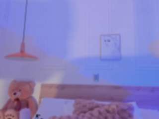 alana-haze — Camsoda recorded stream image, 26.04.2025 07:00