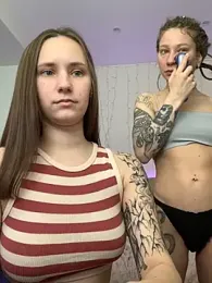 HotCaramellsTV — Stripchat recorded stream image, 26.04.2025 10:50