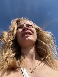 AnastasiaAniess — Stripchat recorded stream image, 26.04.2025 13:10