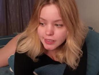 dianaholiday — Chaturbate recorded stream image, 26.04.2025 14:00