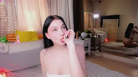 llovekate — Stripchat recorded stream image, 27.04.2025 06:00