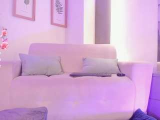 kiimthompson — Camsoda recorded stream image, 27.04.2025 14:20