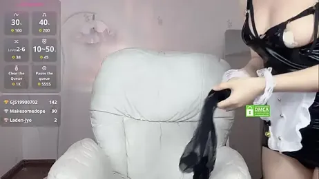 momo-5952 — Stripchat recorded stream image, 27.04.2025 16:00