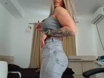 yourkat — Chaturbate recorded stream screenshot (28 Apr 2025)