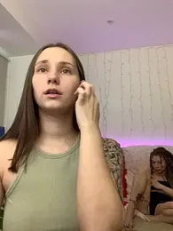 HotCaramellsTV — Stripchat recorded stream image, 28.04.2025 08:40