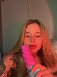 curchez_ — Stripchat recorded stream image, 28.04.2025 21:00