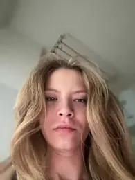 AnastasiaAniess — Stripchat recorded stream image, 29.04.2025 04:40