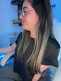Sharon_07 — Stripchat recorded stream image, 30.04.2025 00:00