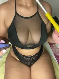 -Maya-- — Stripchat recorded stream image, 30.04.2025 20:40