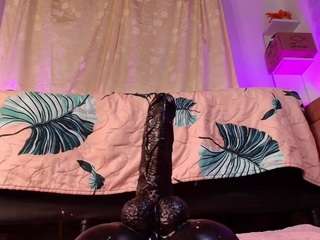 mssbombom — Camsoda recorded stream image, 07.02.2025 03:00