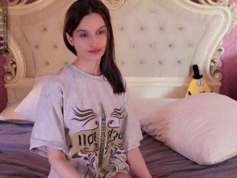 Enchantressss — Bongacams recorded stream image, 30.04.2025 23:40