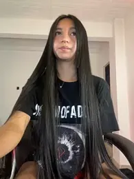 aly_golden_ — Stripchat recorded stream image, 01.05.2025 08:30