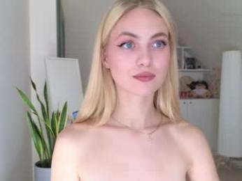 brilliantvictoria — Chaturbate recorded stream image, 01.05.2025 08:40