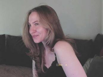 Adamova_Eva — Bongacams recorded stream image, 01.05.2025 18:40