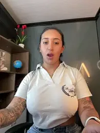 Hannahoff — Stripchat recorded stream image, 01.05.2025 22:20